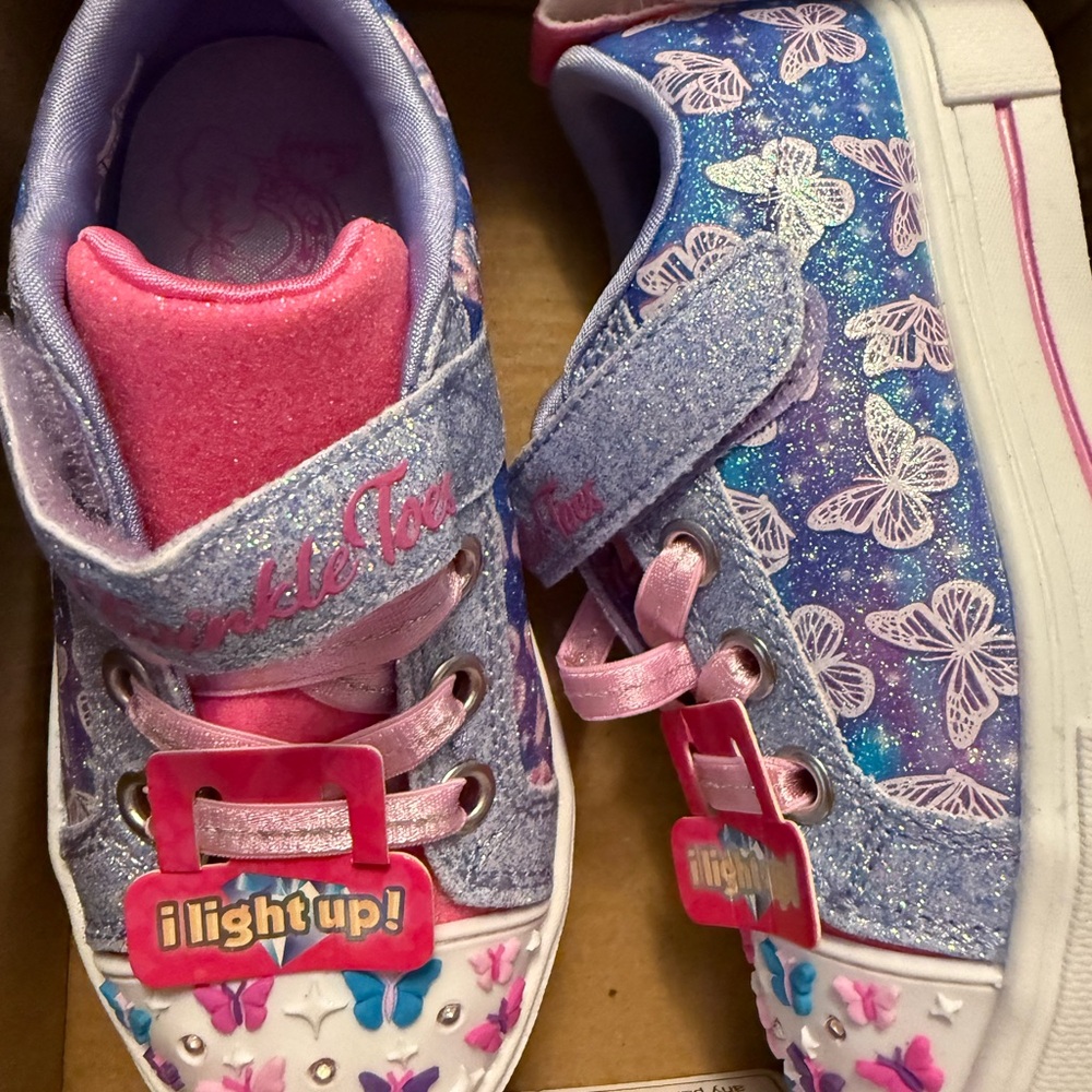 Kids Light-Up Shoes - Pink and Blue